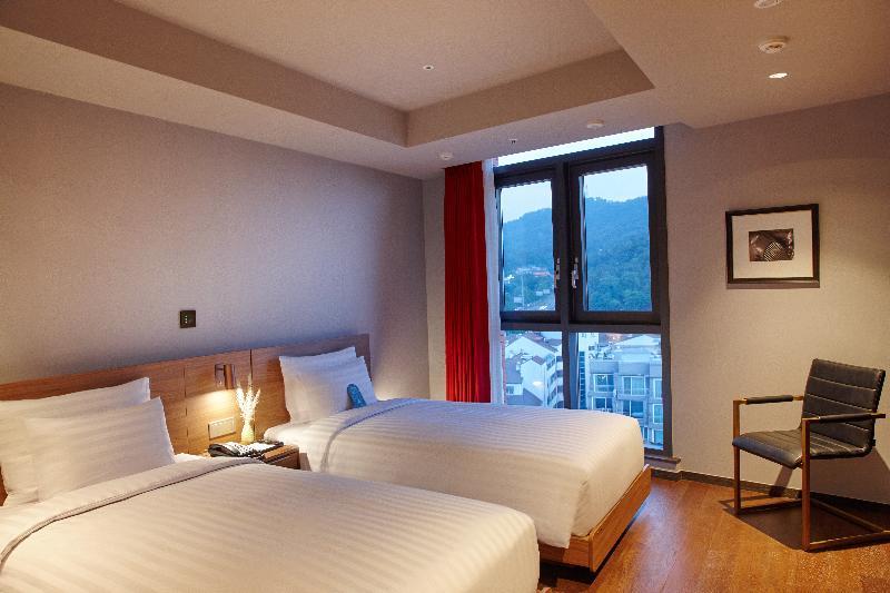 Dears Myeongdong Hotel Сеул Екстериор снимка